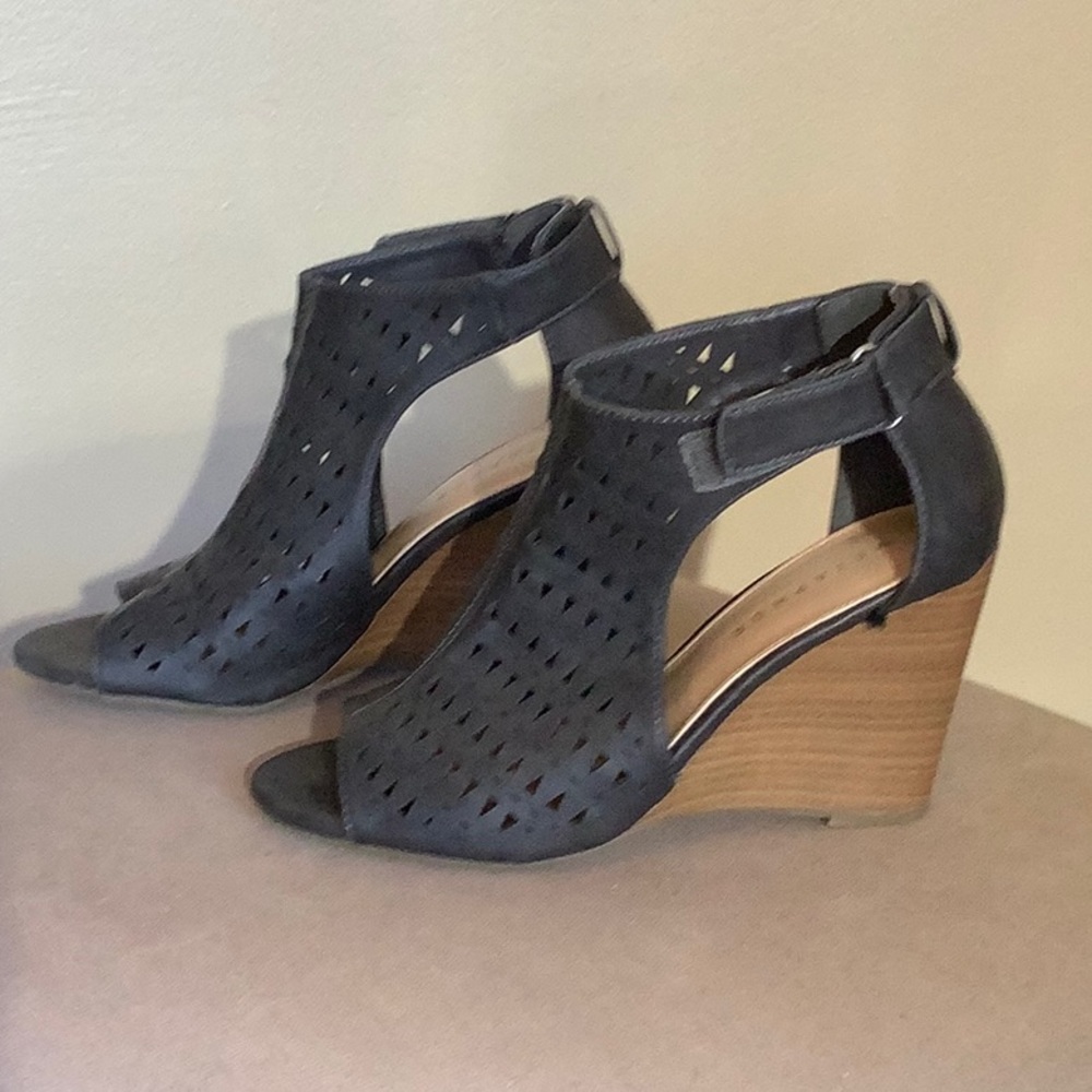 Metaphor Wedge Shoes